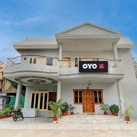 Hotel O Flagship Adbhut Moment Hotel Varanasi Bagian luar foto