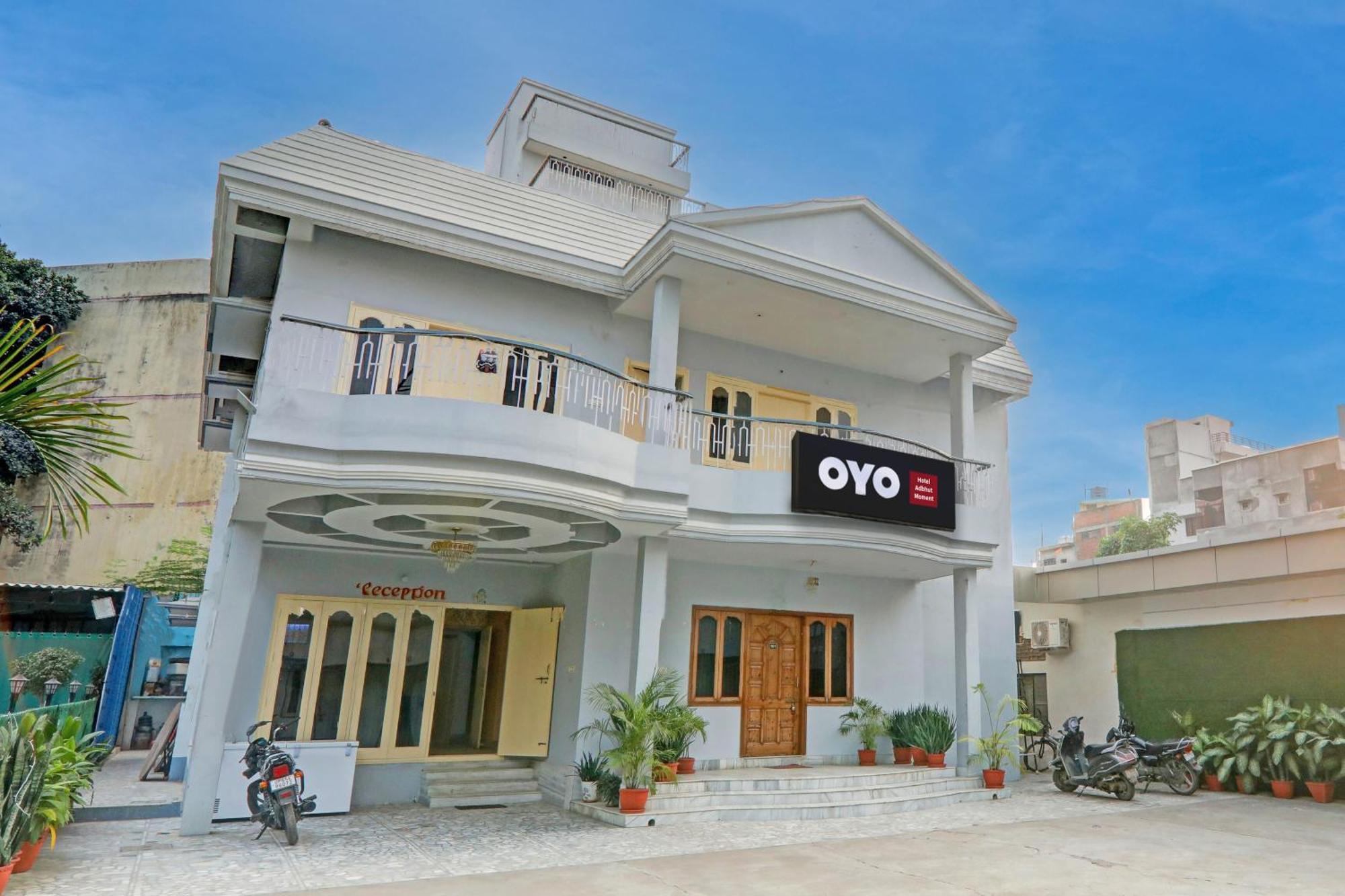 Hotel O Flagship Adbhut Moment Hotel Varanasi Bagian luar foto