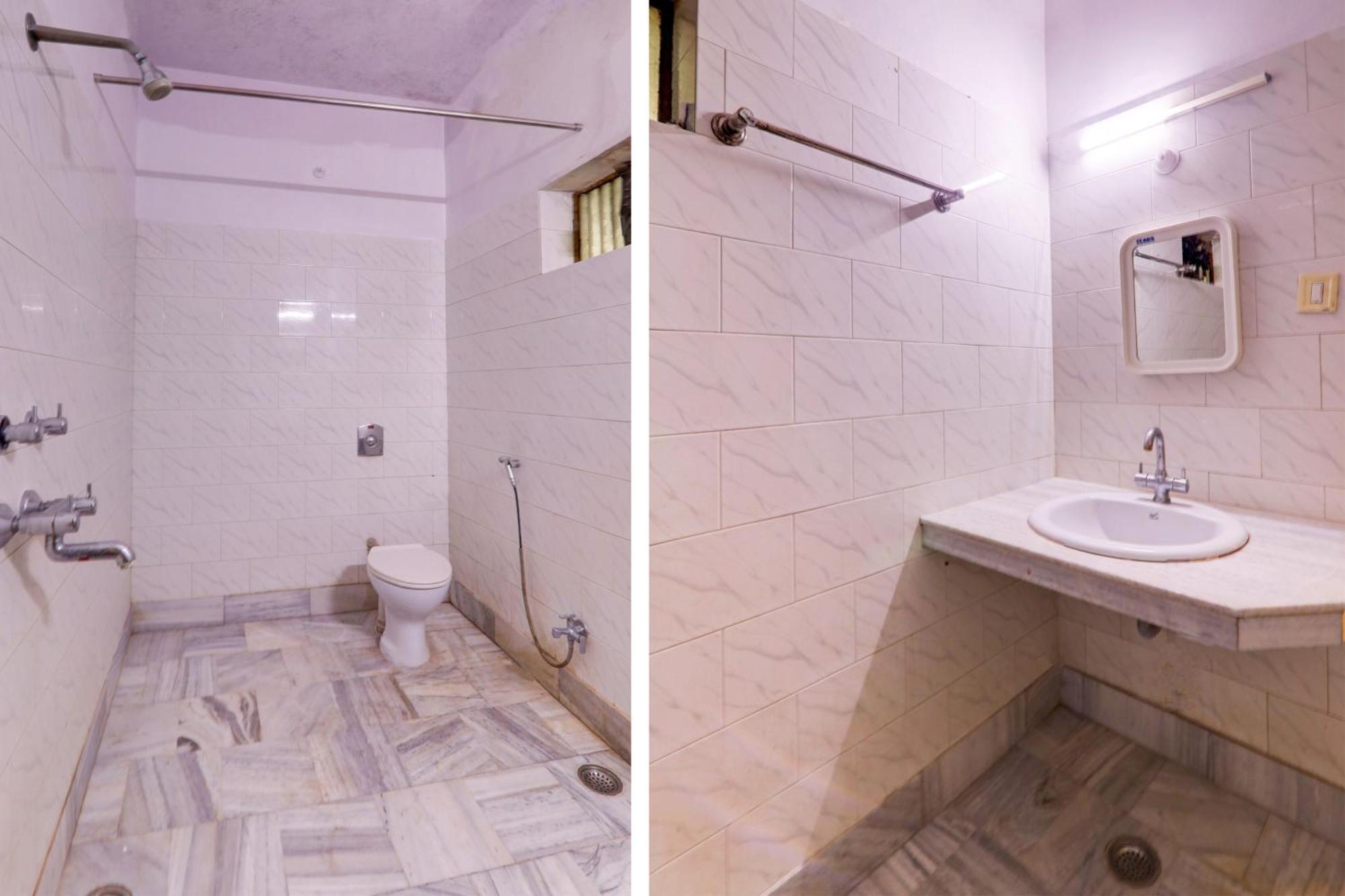 Hotel O Flagship Adbhut Moment Hotel Varanasi Bagian luar foto